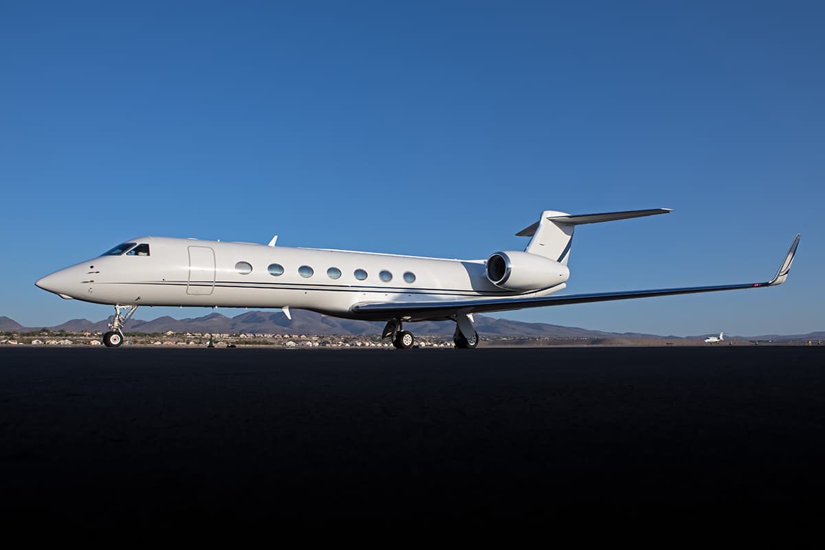 Gulfstream Gulfstream G550 private jet charter