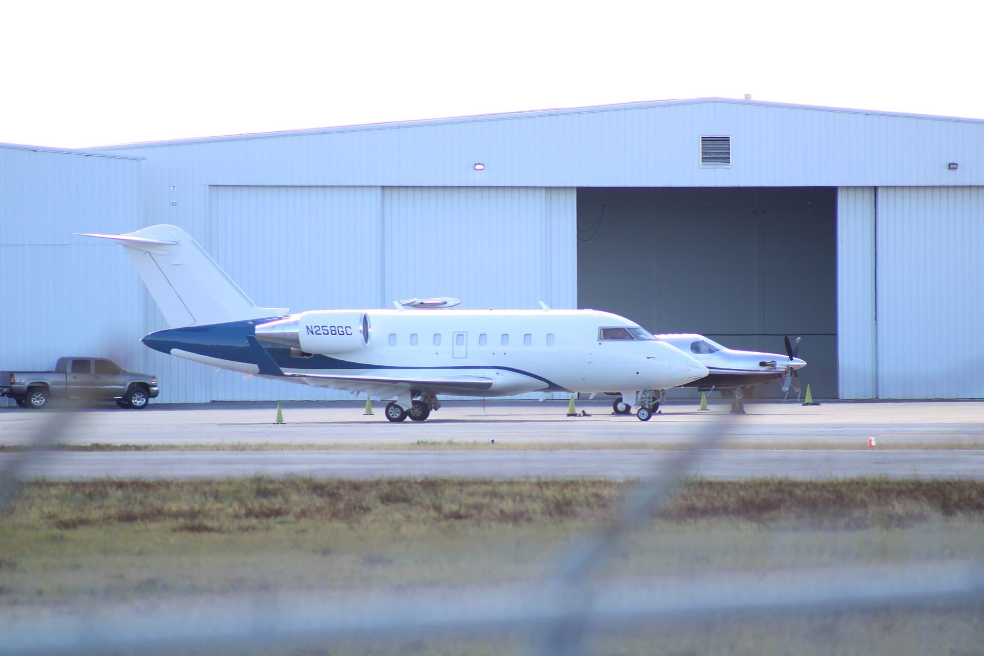 Challenger 650, representative photography